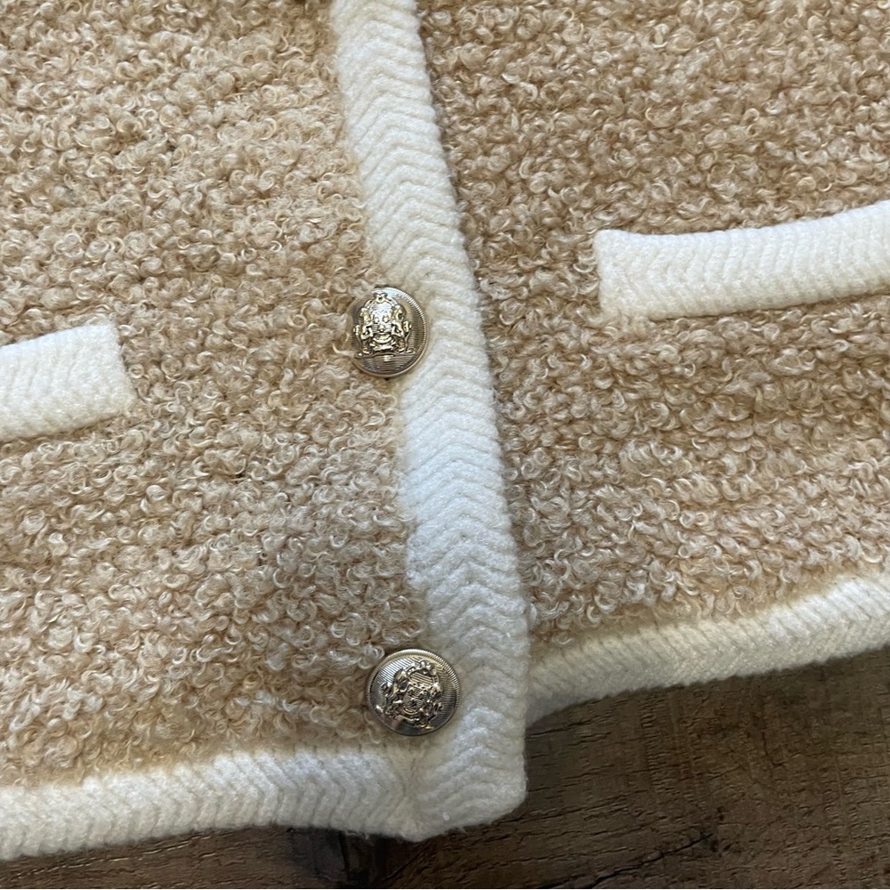 Ann Taylor Bouclé Button-Front Jacket in Beige with Cream Trim XS - Picture 4 of 11